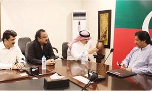 Imran starts preparations for formation of govt at Centre