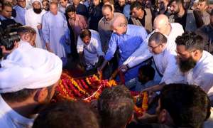 Kulsoom Nawaz laid to rest at Jati Umra in Lahore
