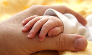 پنجاب: جعلی عامل کے کہنے پر والدین نے ڈیڑھ سالہ بیٹی کا گلا کاٹ دیا