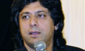 وزیر اعظم کو تنقید کا نشانہ بنانے پر جواد احمد کو خطاب سے روک دیا گیا