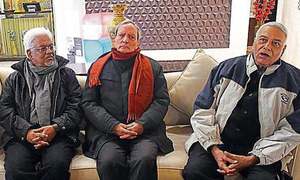 Indian team barred from going outside Srinagar