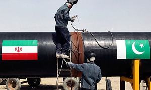 'پاک-ایران گیس پائپ لائن منصوبے پر کام رُک گیا'