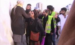 اسلام آباد: عورت مارچ اور یوم خواتین ریلی کے شرکا میں تنازع