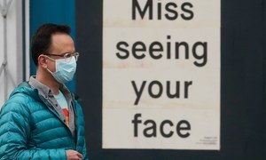 Virus found in air samples up to 13ft from patients, says study