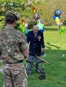 99-year-old war veteran's garden walk raises $16M for UK health service
