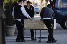 US coronavirus deaths top 40,000: Johns Hopkins University