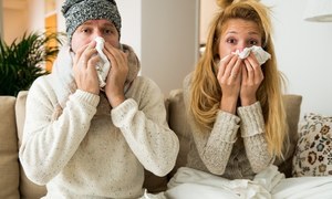 کیا یہ کووڈ ہے، فلو کا موسمی نزلہ زکام؟ ان میں فرق کرنا سیکھیں