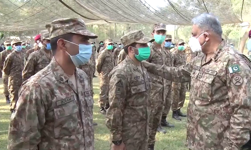 Army chief appreciates troops' operational preparedness during visit to LoC