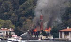 Fire damages historic mosque on Istanbul&rsquo;s Bosporus Strait