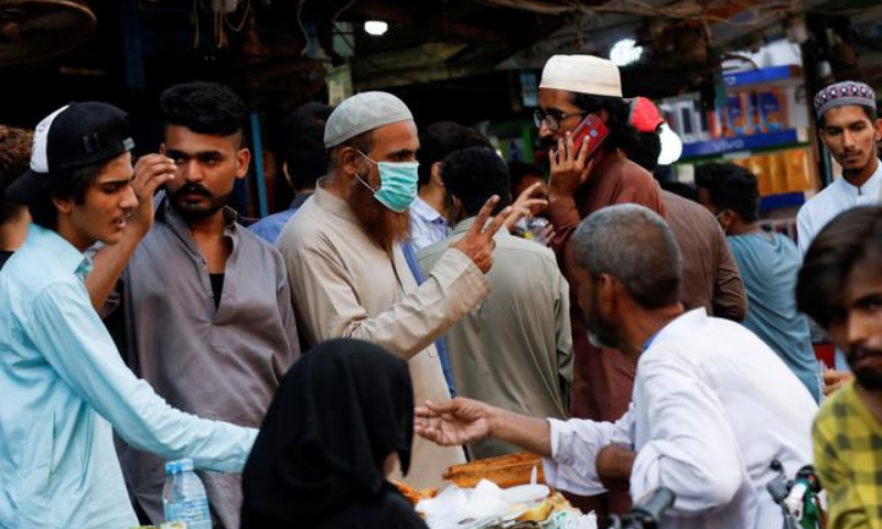 NCOC decides to implement broader lockdowns, other restrictions in cities with positivity rate above 8pc