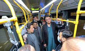 PM Imran inaugurates Karachi's much-awaited Green Line bus service