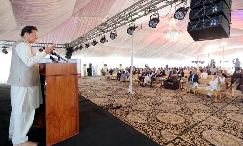 PM Imran suggests merit, not seniority, in govt appointments