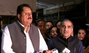 چوہدری پرویزالہٰی کو منصب دینے سے نواز شریف کے انکار کی خبر بے بنیاد ہے، خواجہ سعد رفیق