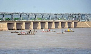 سکھر بیراج سے مزید 4 لاشیں برآمد، مجموعی تعداد 19 ہوگئی