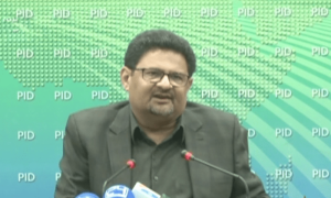 پیٹرول  3.05 روپے سستا، ڈیزل 8.95 روپے مہنگا کرنے کا اعلان