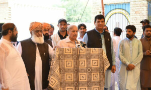 ہم معاشی طور پر آئی ایم ایف کے غلام ہیں، یہ کیسی آزادی ہے، وزیراعظم