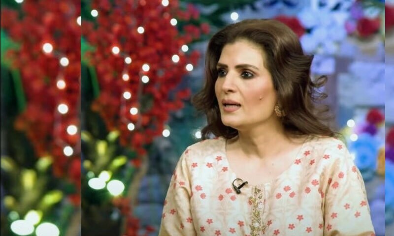 خلیل الرحمٰن قمر 2 سال سے ماہرہ خان کے پیچھے پڑے ہوئے ہیں، ریشم