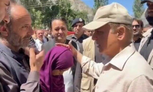 گلگت بلتستان: وزیر اعظم کا سیلاب متاثرین کی آبادکاری کیلئے 10 کروڑ روپے امداد کا اعلان