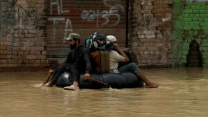 How to help Pakistanis affected by the floods