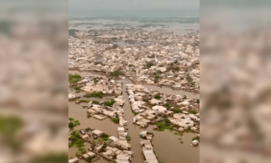 Authorities scramble to save Dadu city, Bhan Syedabad from flood threat