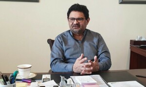 سیلاب کے باوجود پاکستان دیوالیہ نہیں ہوگا، مفتاح اسمٰعیل