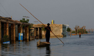 Flood-hit Pakistan should suspend debt repayments, says UN paper