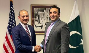 امریکا، پاکستان سیلاب سے نمٹنے اور باہمی تعلقات کی مضبوطی کیلئے متحرک
