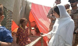 سندھ: ملالہ یوسف زئی کا دروہ جوہی، سیلاب متاثرہ خواتین اور بچوں سے ملاقات