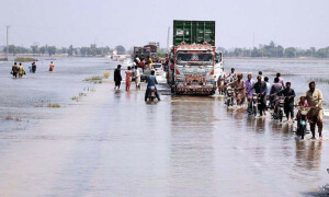 Flood-hit people return home as water recedes
