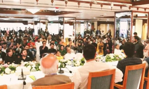 &rsquo;لاہور میں اورنج لائن ٹرین، بلوچستان میں چیک پوسٹیں بنائی جاتی ہیں&lsquo;