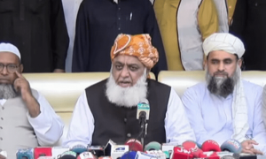 پاکستان کے مفادات کی بنیاد پر افغانستان کی امارت اسلامیہ کو تسلیم کرنا چاہیے، مولانا فضل الرحمٰن
