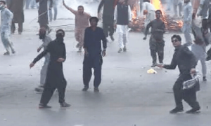 عمران خان پر حملہ کے خلاف پی ٹی آئی کا ملک بھر میں احتجاج، مظاہرین کی پولیس سے جھڑپیں