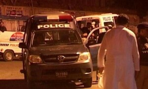 کراچی: بحریہ ٹاؤن میں تیز رفتار کار گہری کھائی میں جاگری، 5 افراد جاں بحق