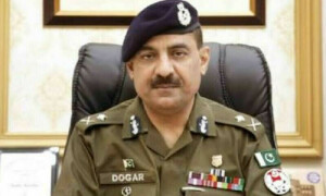 سی سی پی او لاہور کی معطلی کے خلاف درخواست ناقابل سماعت قرار دے کر مسترد