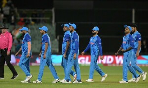 No dream final with Pakistan as hapless India thrown out of World Cup by England