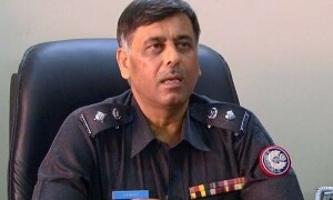 سینئر پولیس افسر نے چپقلش پر نقیب اللہ محسود قتل کے مقدمے میں پھنسایا، راؤ انوار