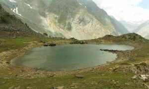 دل نما &rsquo;سری کالام جھیل&lsquo; کی سیر