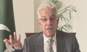 توشہ خانہ، عمران خان کو جوابات دینے ہوں گے، قانون کے تحت معاملے کے انجام تک پہنچیں گے، خواجہ آصف