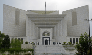 توہین عدالت کیس: پی ٹی آئی قیادت کے ٹوئٹس اور اسکرین شاٹ درخواست کا حصہ بنانے کی استدعا