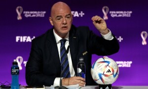 On eve of World Cup, FIFA chief accuses Qatar's critics of hypocrisy
