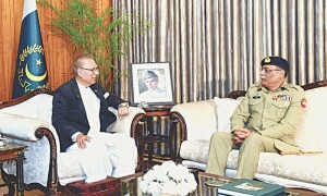 &rsquo;نیوٹرل مخالف&lsquo; پی ٹی آئی کا فوج سے سیاست میں عدم مداخلت کا مطالبہ