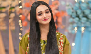 &rsquo;میرا دل یہ پکارے آجا&lsquo; فیم ٹک ٹاکر کے ندا یاسر کے شو میں ڈانس کے چرچے
