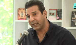 عمران خان ہمیں جزیرے پر چھوڑ کر خاتون کے ساتھ &rsquo;باتیں کرنے&lsquo; گھر چلے گئے تھے، وسیم اکرم
