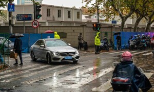 Chinese authorities seek out Covid protesters