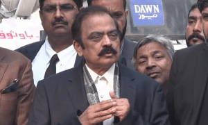 مونس الٰہی کے بیان نے ادارے کے غیرسیاسی ہونے کے موقف پر شکوک و شبہات کھڑے کردیے، وزیر داخلہ