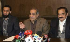 PML-N tells Imran talks don't come with strings attached