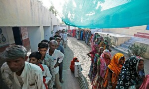 بھارت: بی جے پی کی گجرات، عام آدمی پارٹی کی دہلی پر گرفت برقرار رہنے کا امکان
