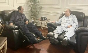 &rsquo;نئے سیٹ اپ میں حمزہ شہباز وزیراعلیٰ نہیں ہوں گے&lsquo;، آصف زرداری کی چوہدری شجاعت کو یقین دہانی