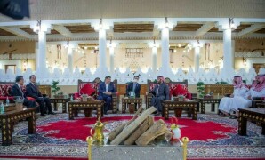 سعودی سربراہی کانفرنس، چینی صدر کا خلیجی ممالک سے سیکیورٹی، توانائی میں تعاون کا عزم