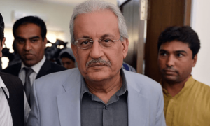 رضا ربانی کا ٹی ٹی پی سے مذاکرات کی پی ٹی آئی کی پالیسی کی تحقیقات کا مطالبہ
